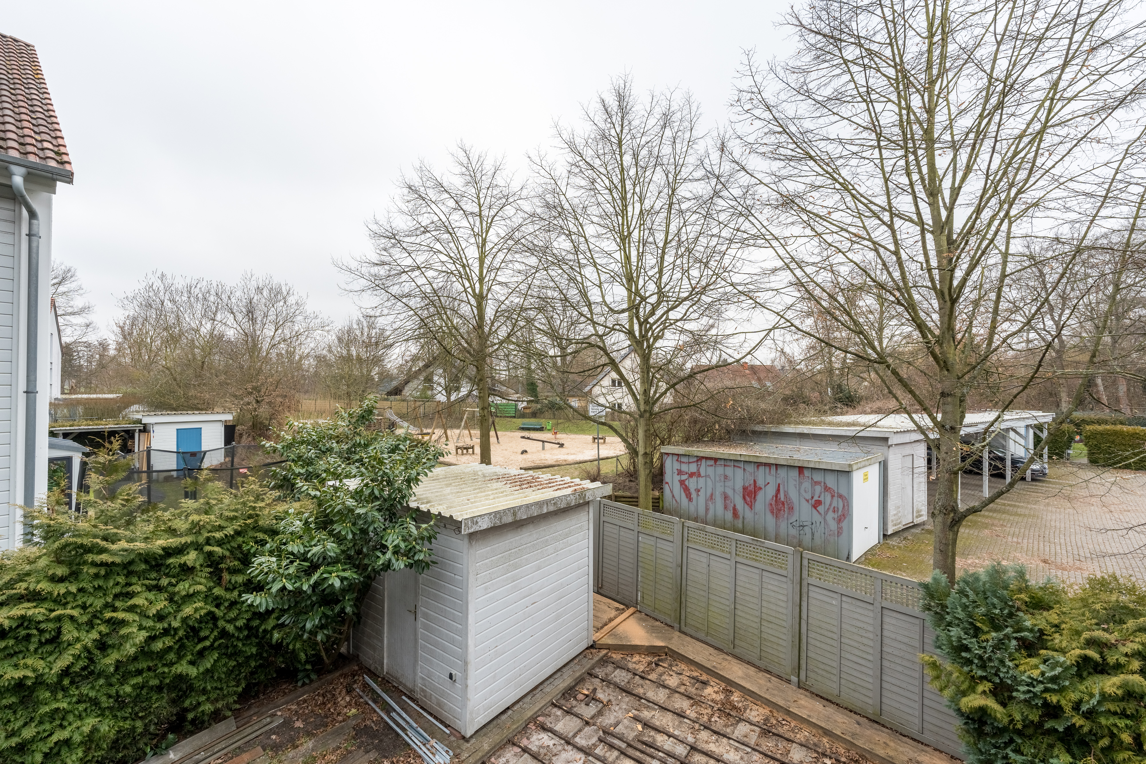 Garage - Erstbezug nach Renovierung-bezugsfrei-perfekt für Familien in Falkensee