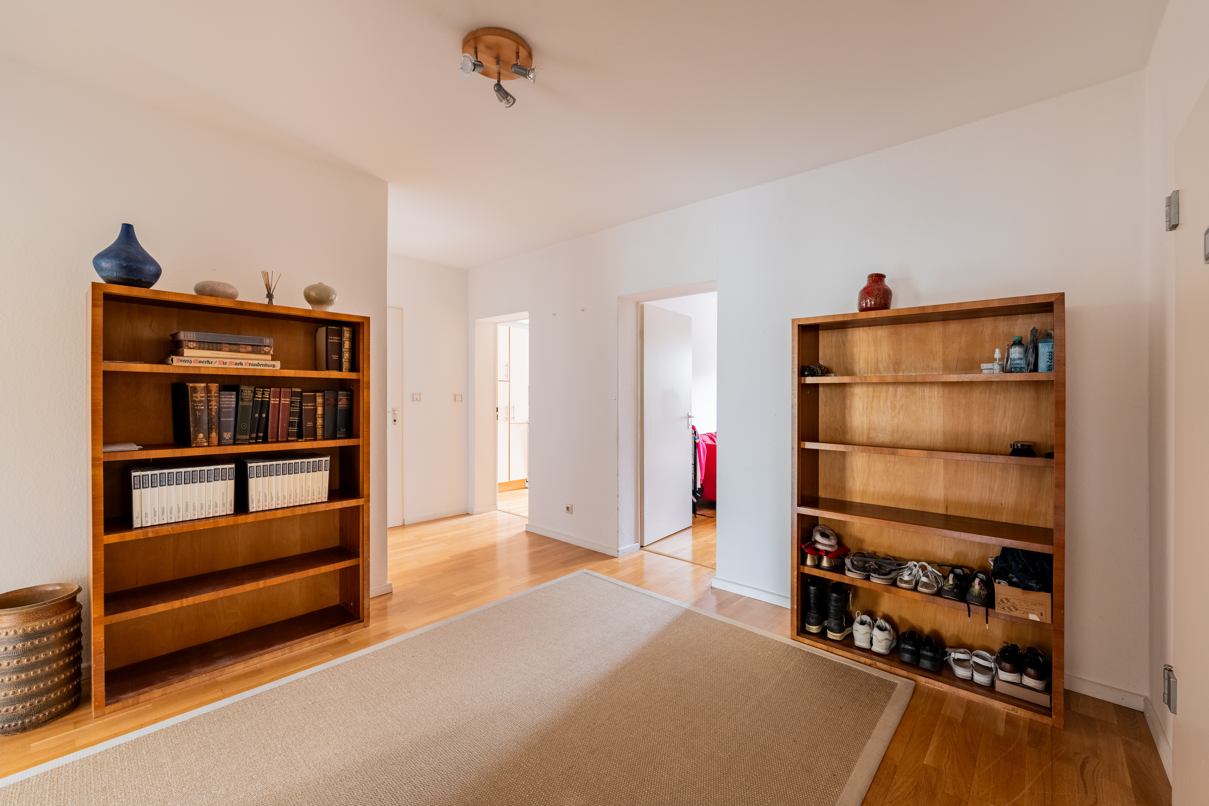 Hirzerweg_4a-23 - Super geschnittene 3-Zimmer Wohnung in sehr gepflegter Wohnanlage – inkl. TG-Stellplatz!