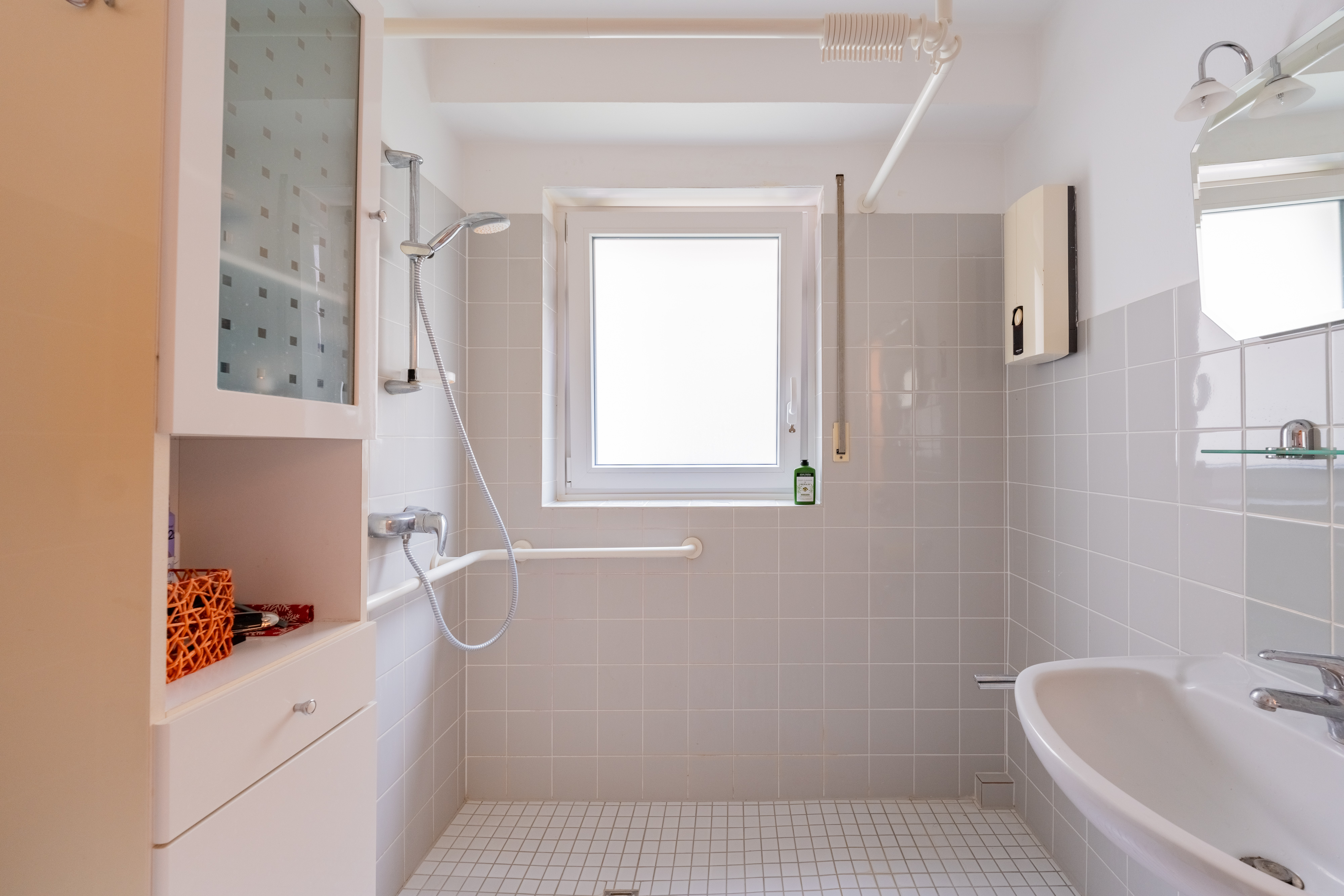 Hirzerweg_4a-17 - Super geschnittene 3-Zimmer Wohnung in sehr gepflegter Wohnanlage – inkl. TG-Stellplatz!