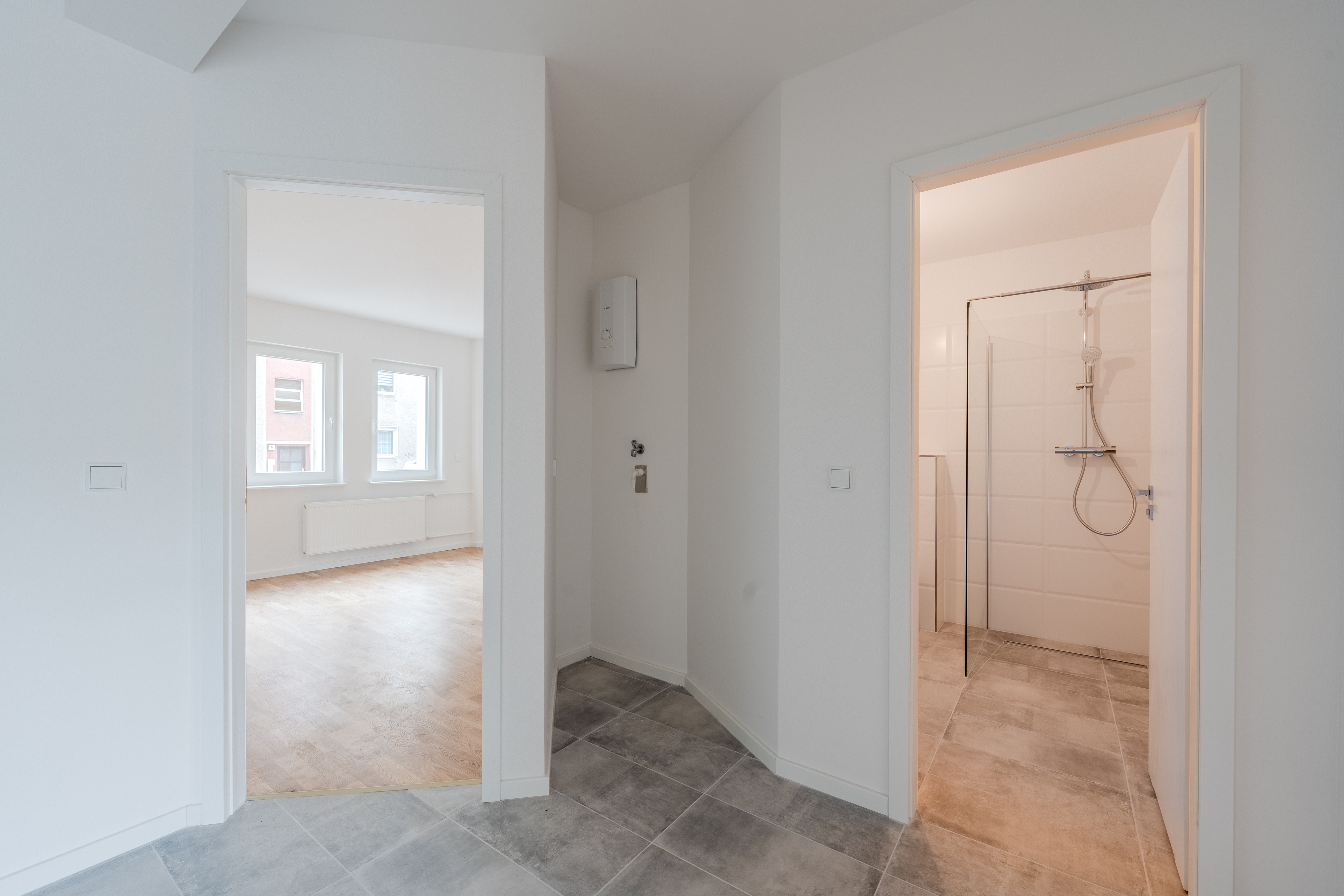 Stellplatz WaMa + Trockner - Frisch modernisiert, perfekt gelegen, provisionsfrei – Echtes 3-Zimmer-Highlight !!!