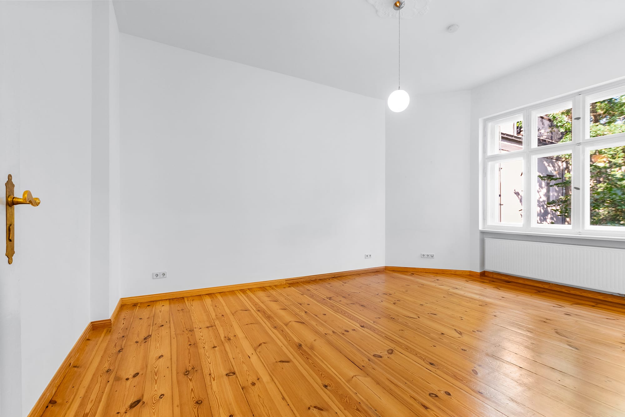 Zimmer - CHARMANTES 1-ZIMMER-APARTMENT NAHE BOXHAGENER PLATZ SOFORT BEZUGSFREI