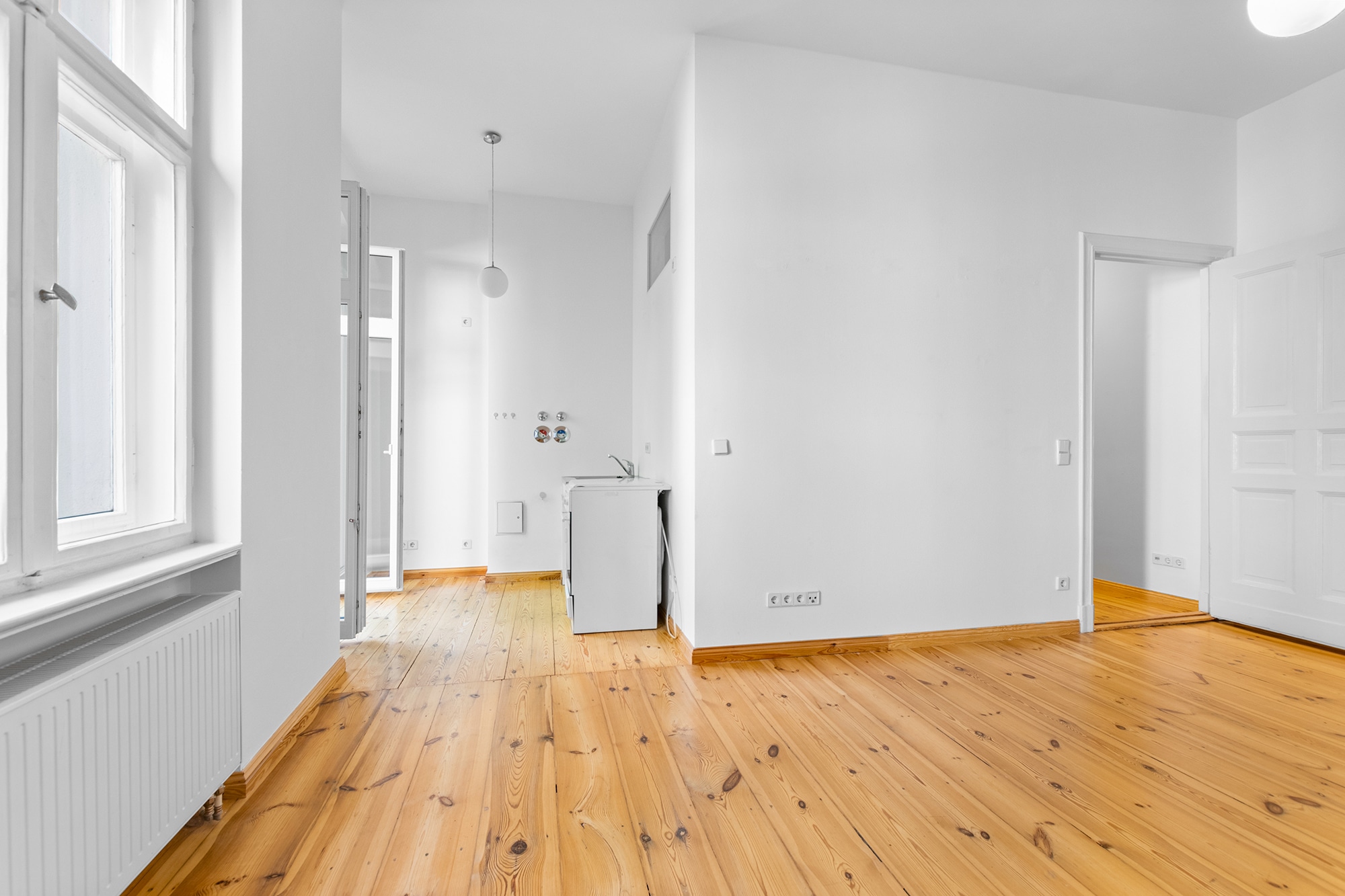 Zimmer - CHARMANTES 1-ZIMMER-APARTMENT NAHE BOXHAGENER PLATZ SOFORT BEZUGSFREI