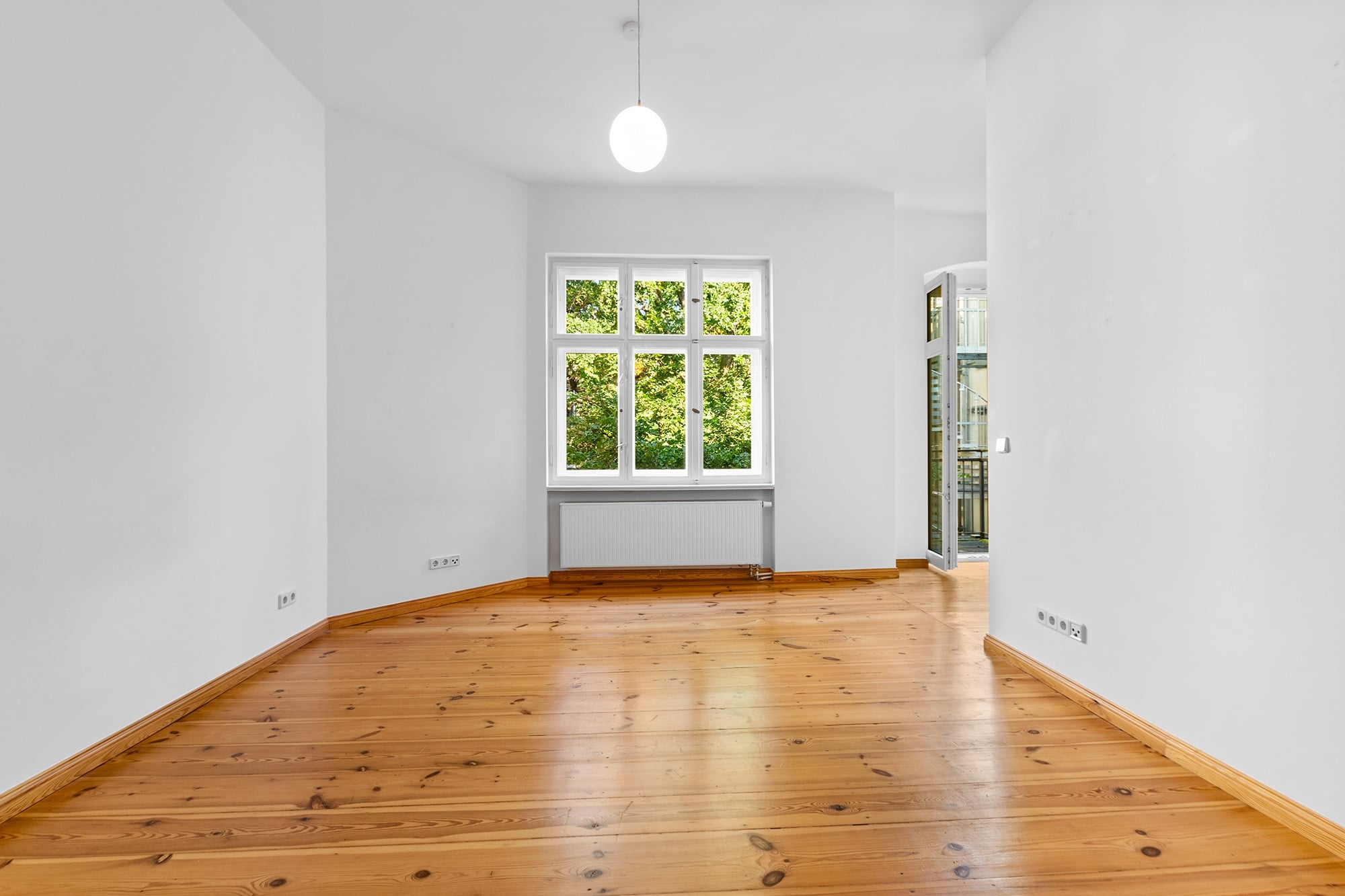 Zimmer - CHARMANTES 1-ZIMMER-APARTMENT NAHE BOXHAGENER PLATZ SOFORT BEZUGSFREI