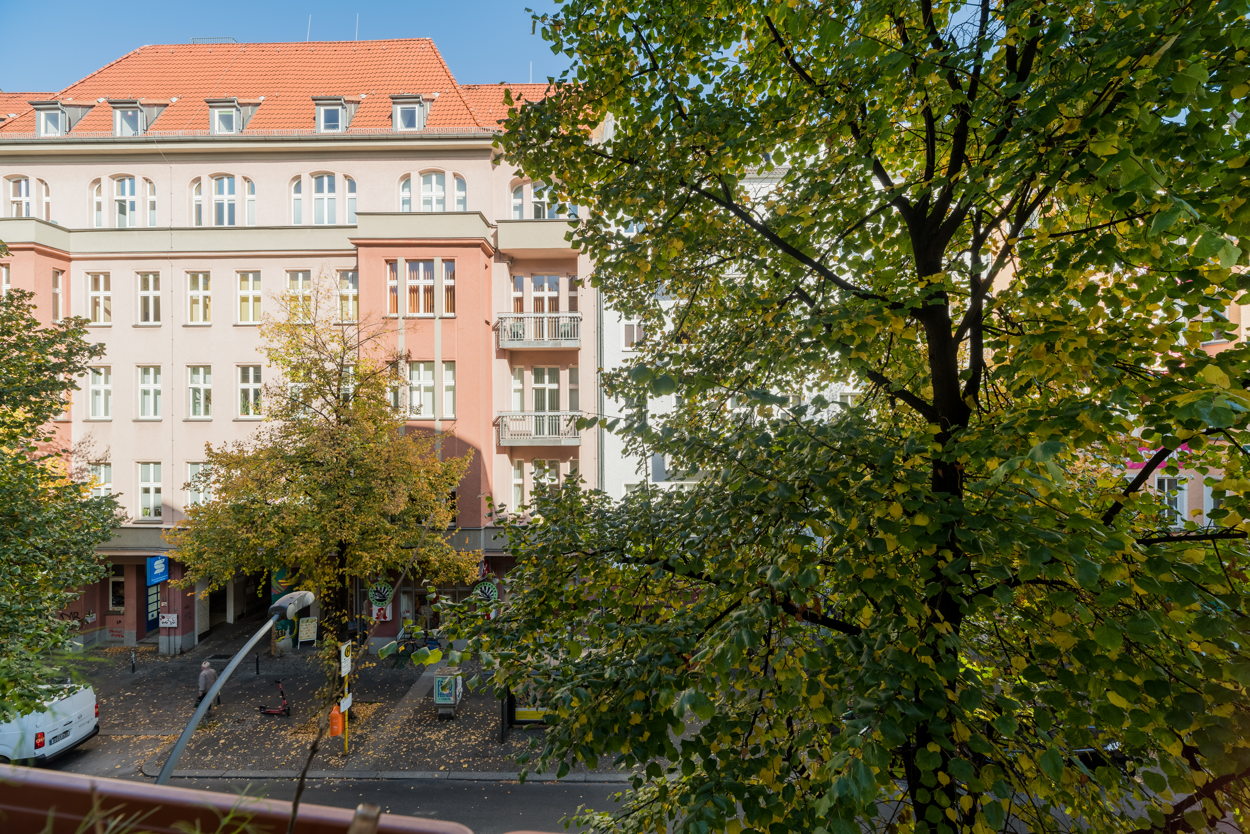 Aussicht - Grünberger Straße - TOPLAGE! 3-Zimmer-Altbau-Wohnung nähe Boxhagener Platz