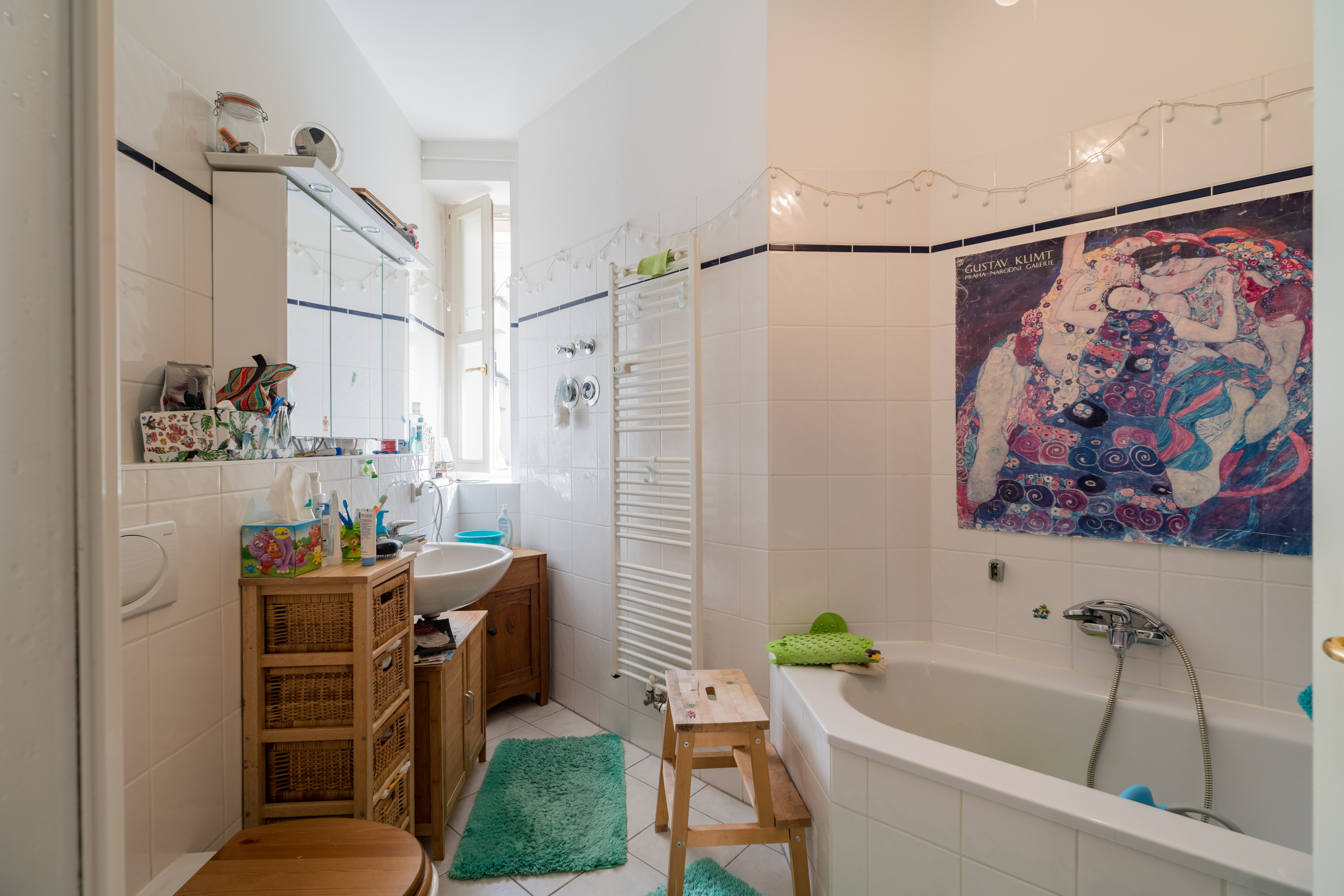 Badezimmer - TOPLAGE! 3-Zimmer-Altbau-Wohnung nähe Boxhagener Platz