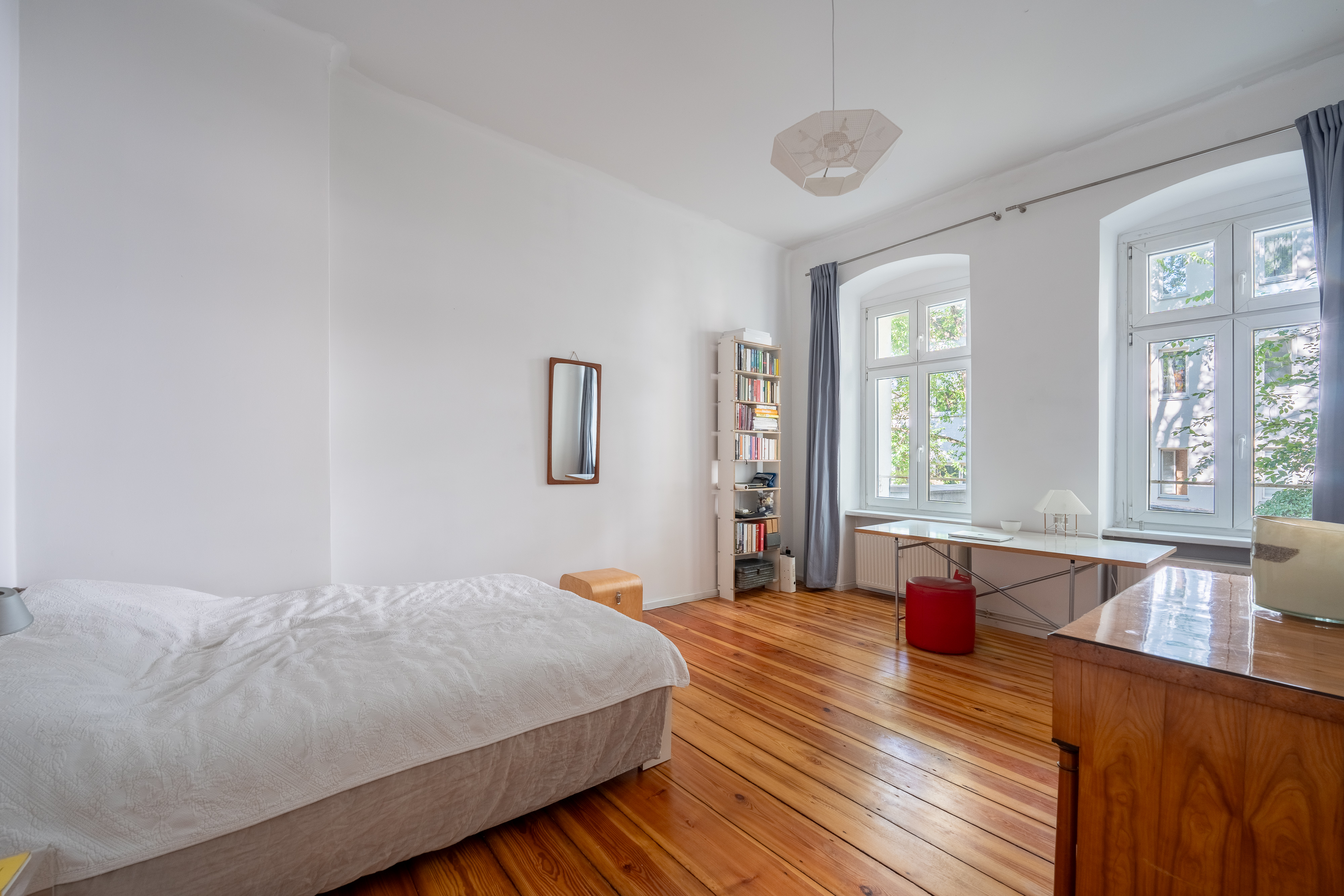 Schlaf- Wohnzimmer - Perfekt geschnittenes Studio im modernisierten Altbau im Szenekiez KREUZKÖLLN