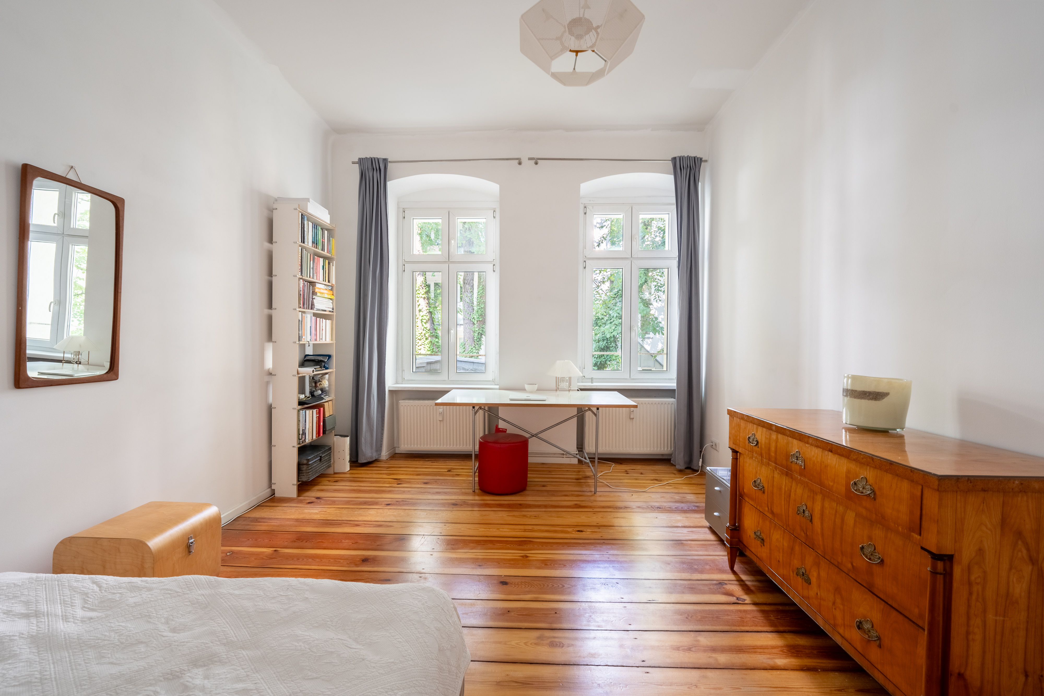 Schlaf - Wohnzimmer - Perfekt geschnittenes Studio im modernisierten Altbau im Szenekiez KREUZKÖLLN