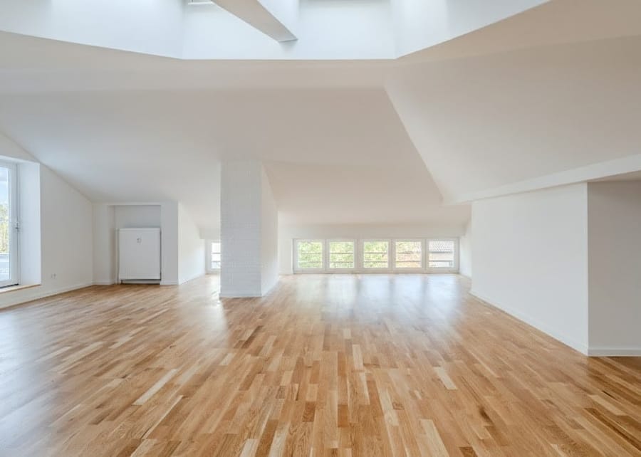 5. OG - Erstbezug nach Renovierung – Dachgeschoss mit Panoramablick