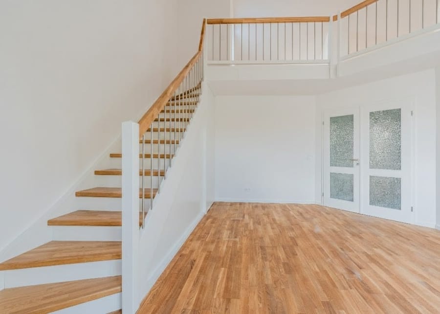 Treppe - Erstbezug nach Renovierung – Dachgeschoss mit Panoramablick