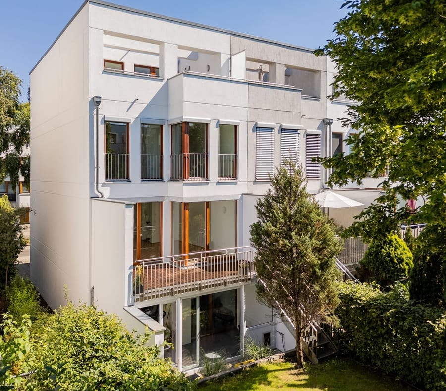 Modernes Reihenhaus mit Balkon und Garten - Bezugsfrei & renoviert 2025: 6-Zimmer-Townhouse an der Rummelsburger Bucht